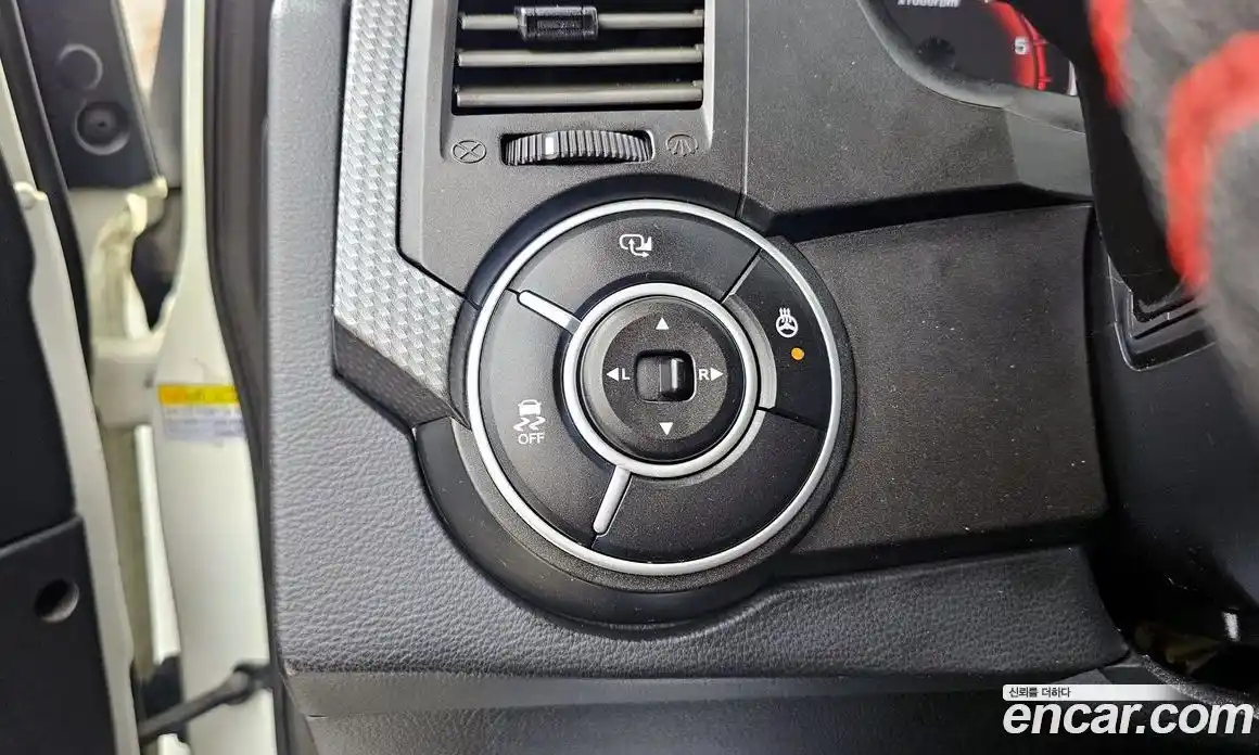 SsangYong Korando 2016 2.0 Автомат в Москве № 33655, фото 15