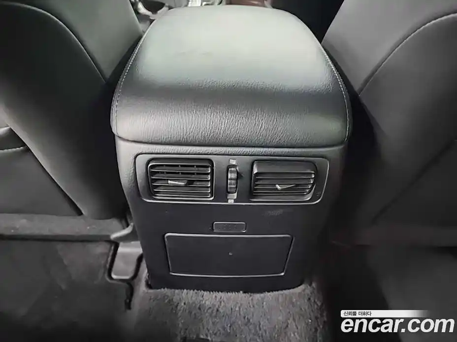 Infiniti M 2011 3.7 Автомат в Москве № 336599, фото 13