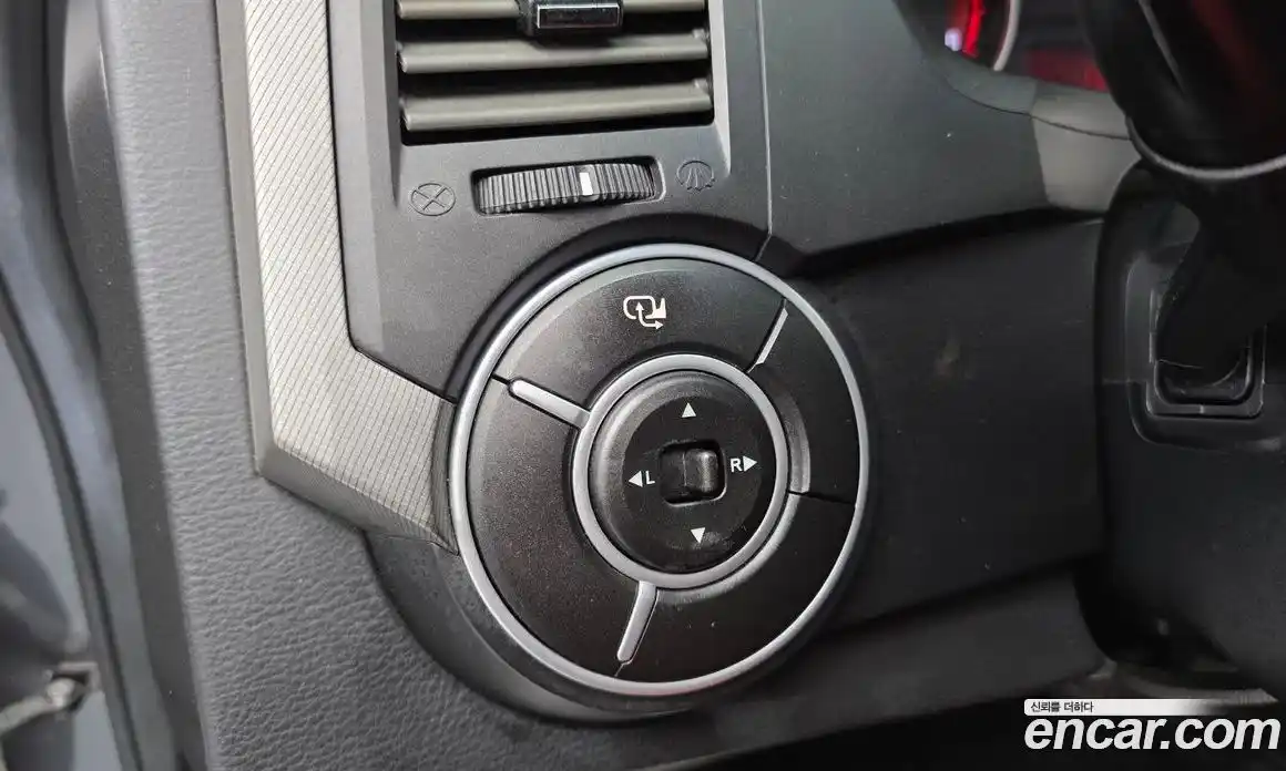 SsangYong Korando 2014 2.0 Механическая в Москве № 34041, фото 9