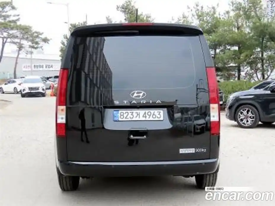 Hyundai Staria 2023 2.2 Автомат в Москве № 358072, фото 4