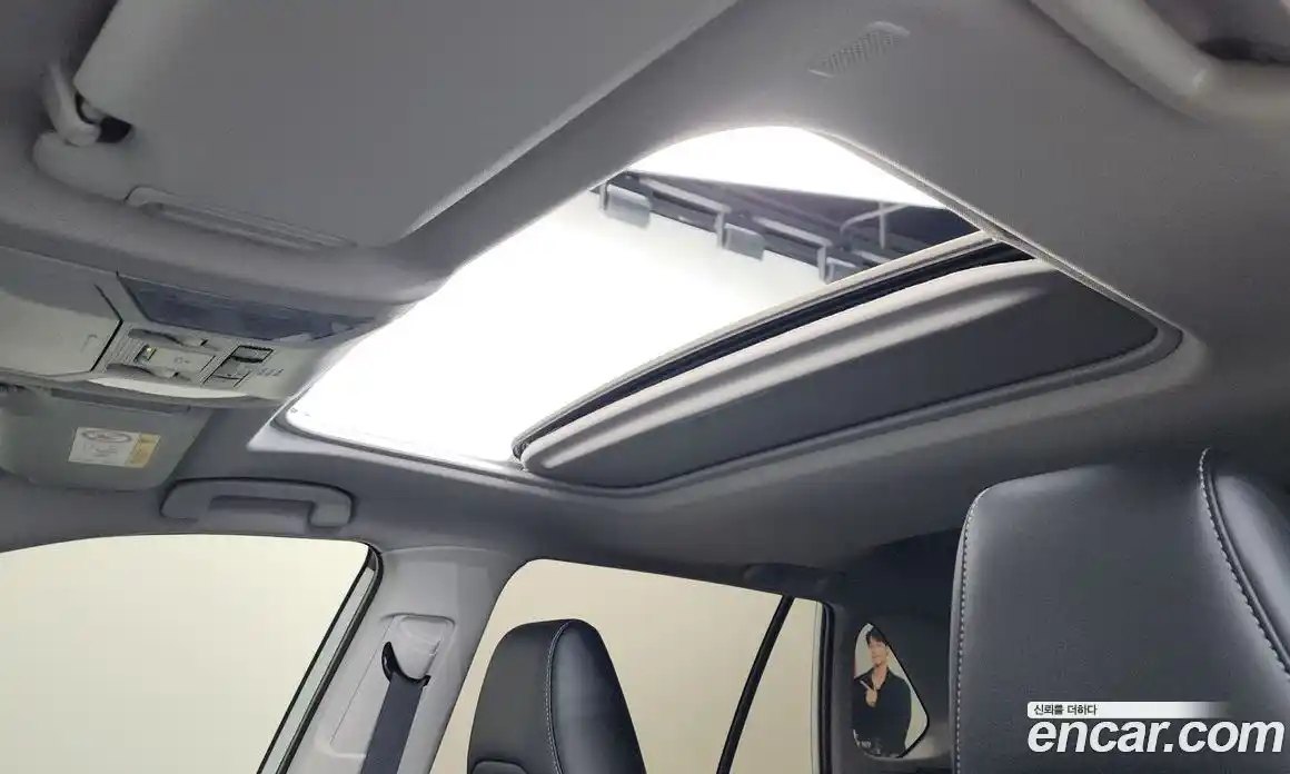 Toyota RAV4 2025 2.5 Автомат в Москве № 383904, фото 19