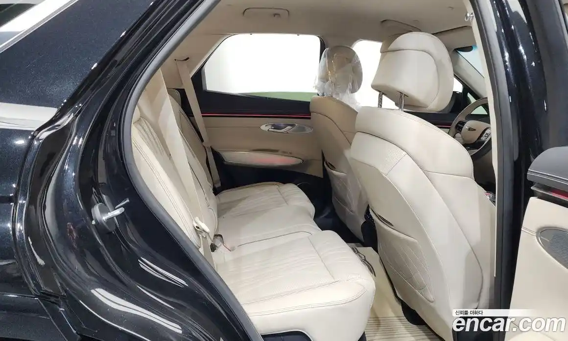 Genesis GV70 2025 2.5 Автомат в Москве № 404917, фото 12