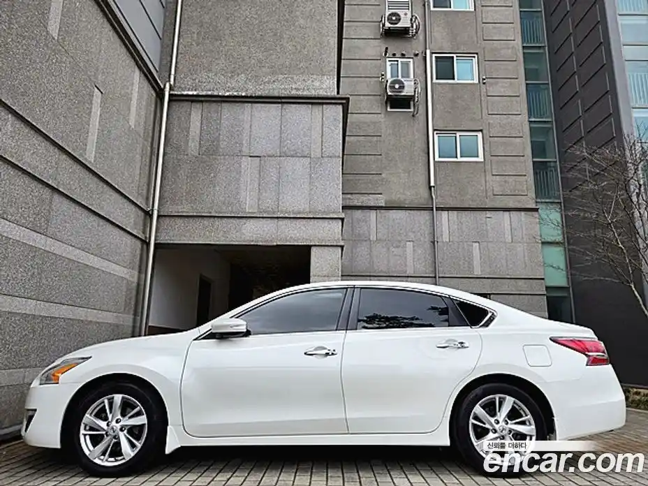 Nissan Altima 2015 2.5 Автомат в Москве № 406280, фото 12