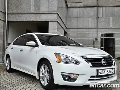 Nissan Altima 2015 2.5 Автомат в Москве № 406280, миниатюра 3