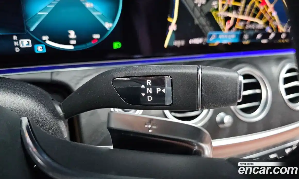 Mercedes-Benz E-Class 2023 2.0 Автомат в Москве № 409378, фото 9