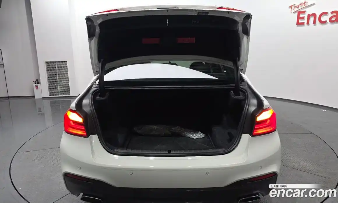 BMW 5-Series 2019 2.0 Автомат в Москве № 425464, фото 19