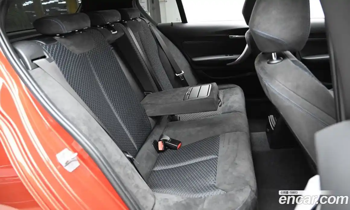 BMW 1-Series 2018 2.0 Автомат в Москве № 426558, фото 12