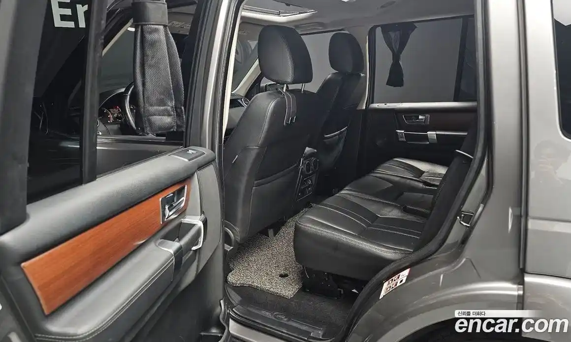 Land Rover Discovery 2011 3.0 Автомат в Москве № 431587, фото 12