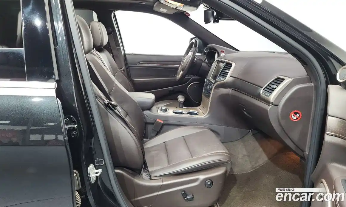 Jeep Cherokee 2015 3.0 Автомат в Москве № 432698, фото 11