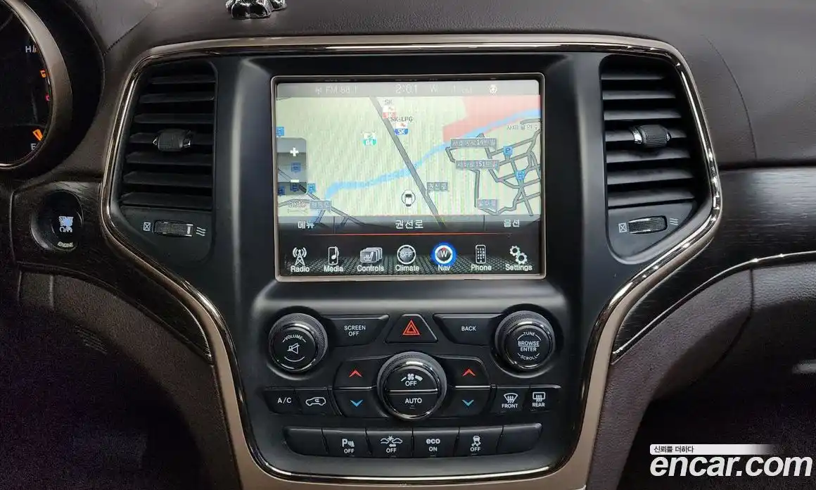 Jeep Cherokee 2015 3.0 Автомат в Москве № 432698, фото 14