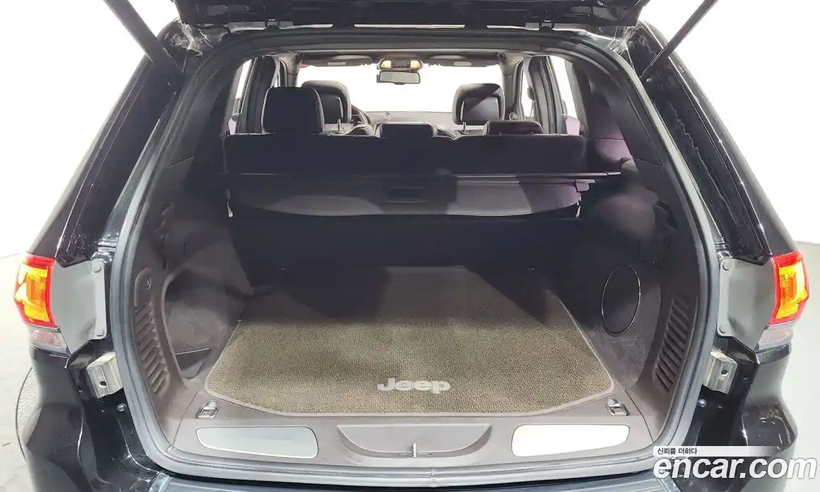 Jeep Cherokee 2015 3.0 Автомат в Москве № 432698, фото 20