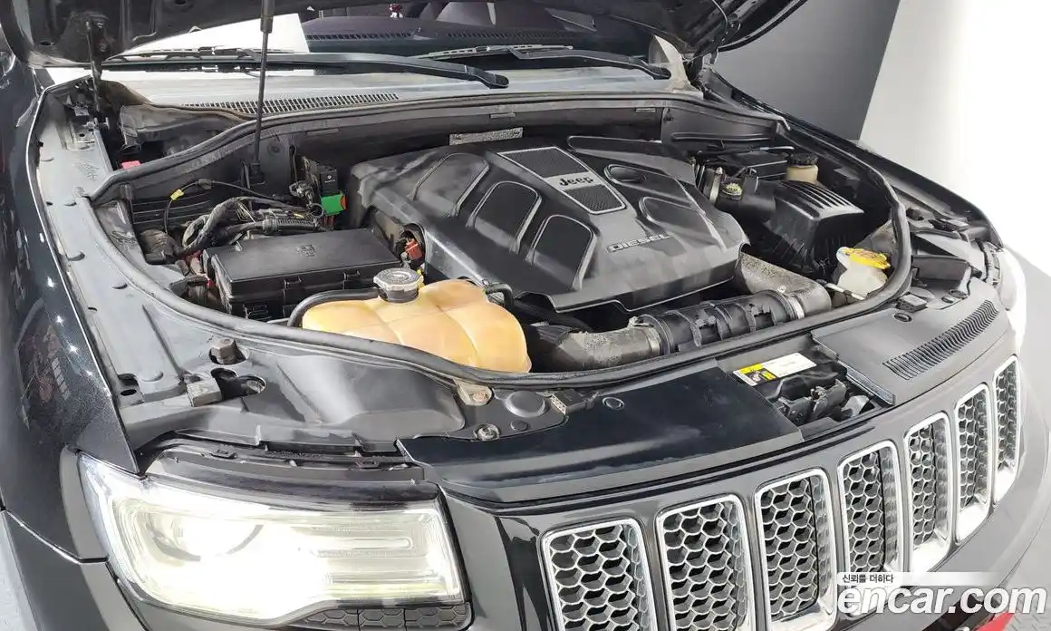 Jeep Cherokee 2015 3.0 Автомат в Москве № 432698, фото 6