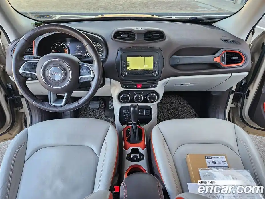 Jeep Renegade 2016 2.0 Автомат в Москве № 432844, фото 8