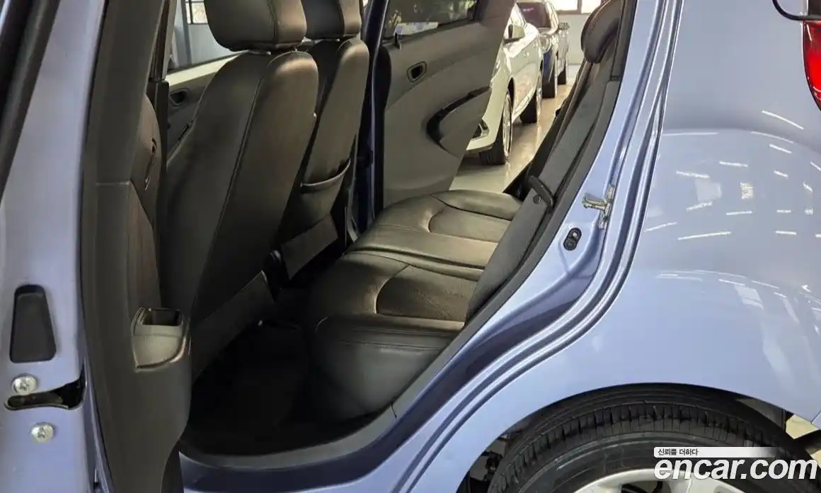 Chevrolet Spark 2014 1.0 Автомат в Москве № 452357, фото 14