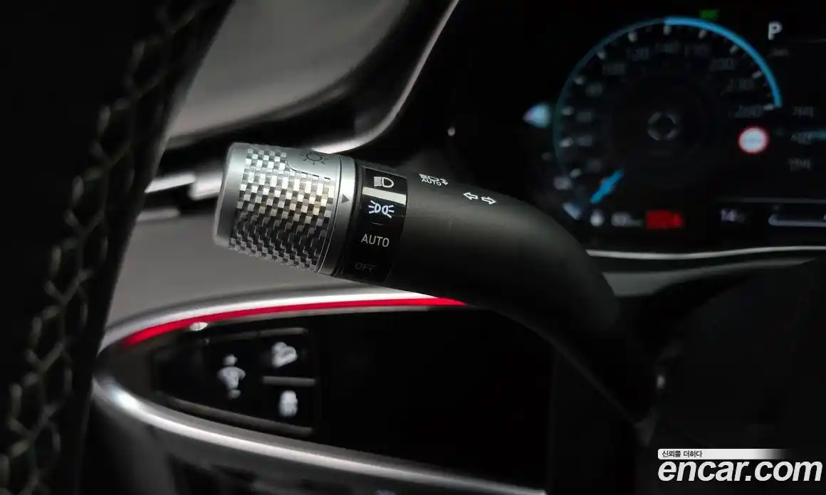 Genesis GV70 2022 0.1 Автомат в Москве № 453211, фото 18