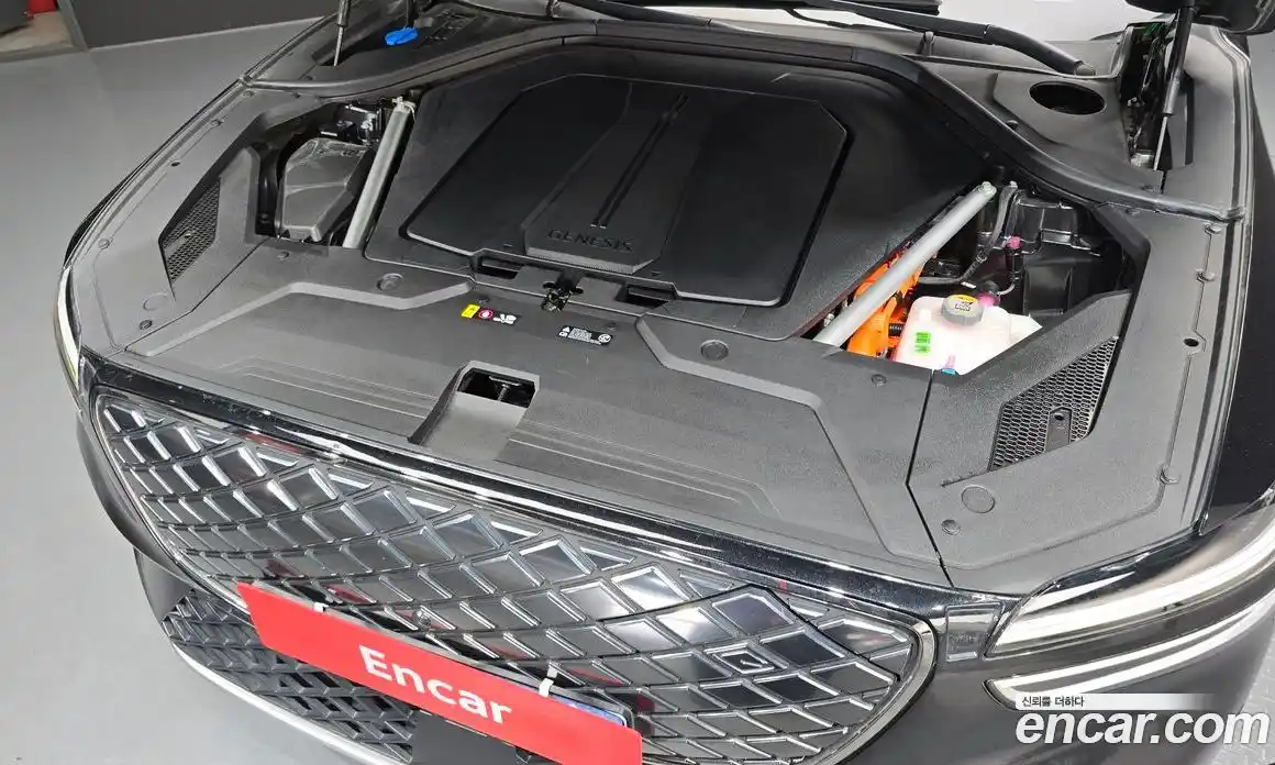 Genesis GV70 2022 0.1 Автомат в Москве № 453211, фото 6