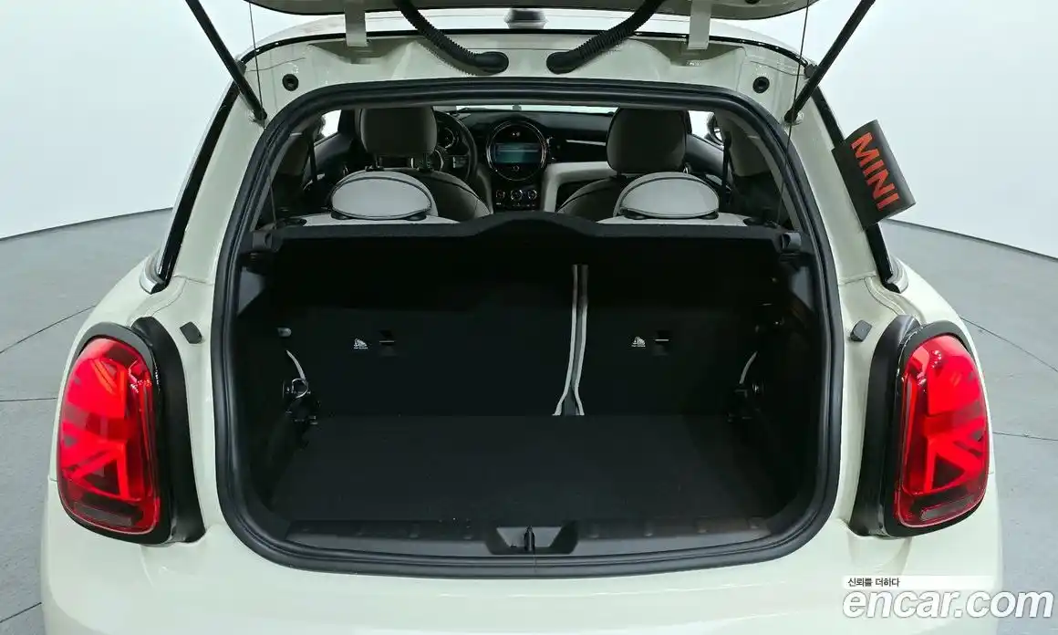 Mini Cooper 2023 2.0 Автомат в Москве № 471858, фото 20