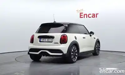 Mini Cooper 2023 2.0 Автомат в Москве № 471858, миниатюра 2