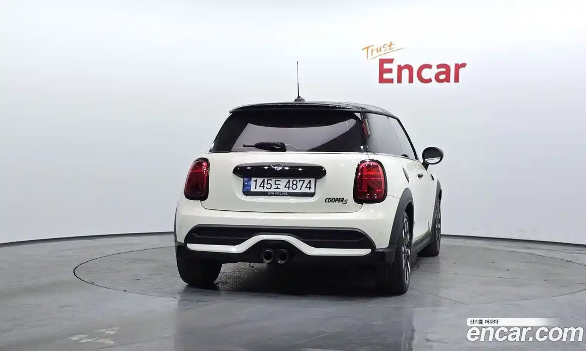 Mini Cooper 2023 2.0 Автомат в Москве № 471858, фото 4