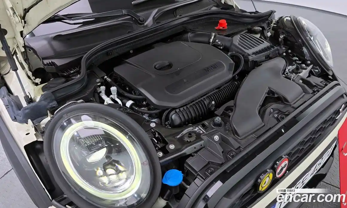 Mini Cooper 2023 2.0 Автомат в Москве № 471858, фото 6