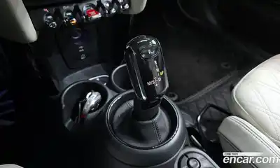 Mini Cooper 2023 2.0 Автомат в Москве № 471858, миниатюра 9