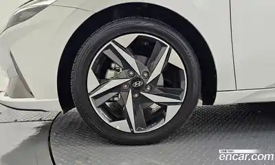 Hyundai Avante 2021 1.6 Автомат в Москве № 48432, миниатюра 11