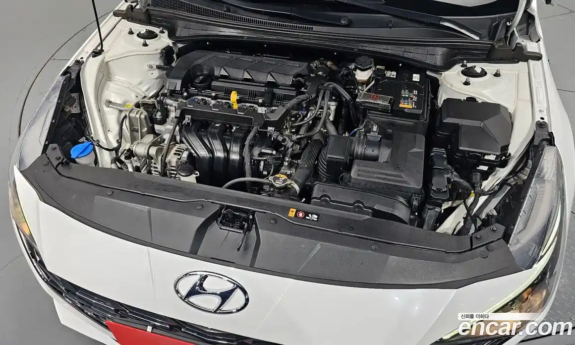 Hyundai Avante 2021 1.6 Автомат в Москве № 48432, фото 15