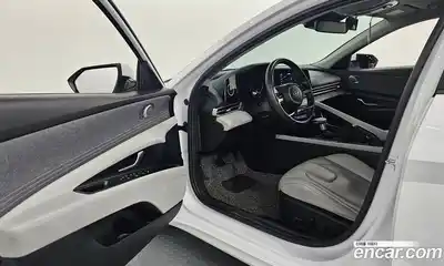 Hyundai Avante 2021 1.6 Автомат в Москве № 48432, миниатюра 8