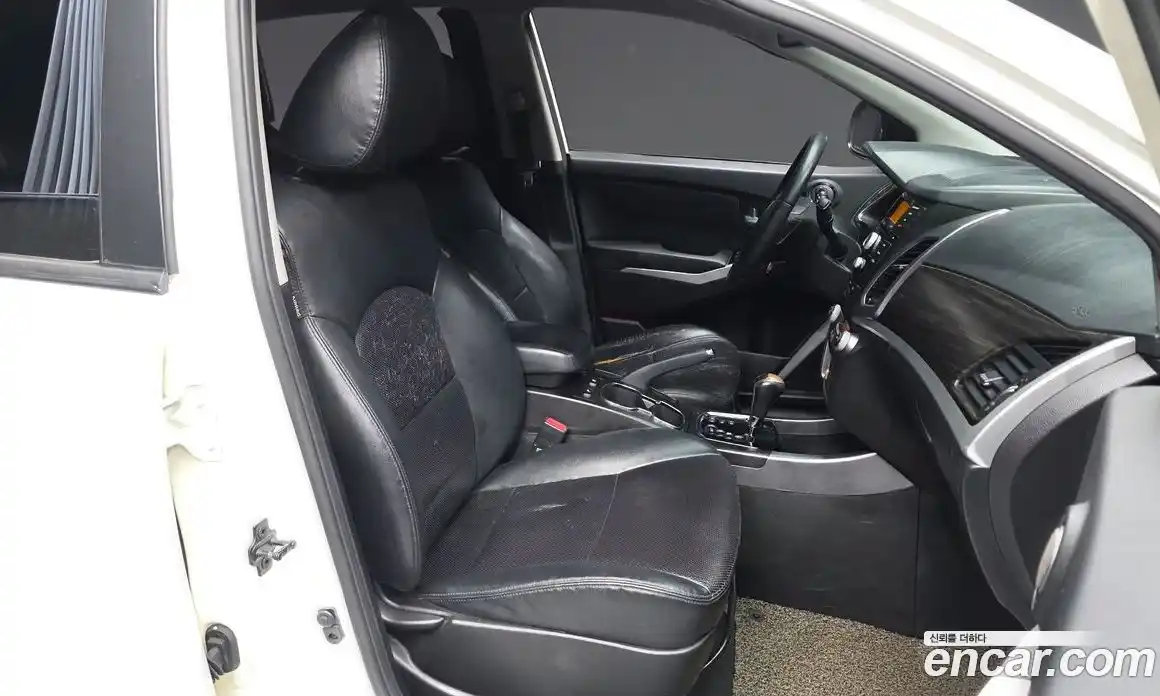 SsangYong Korando 2014 2.0 Автомат в Москве № 491261, фото 11