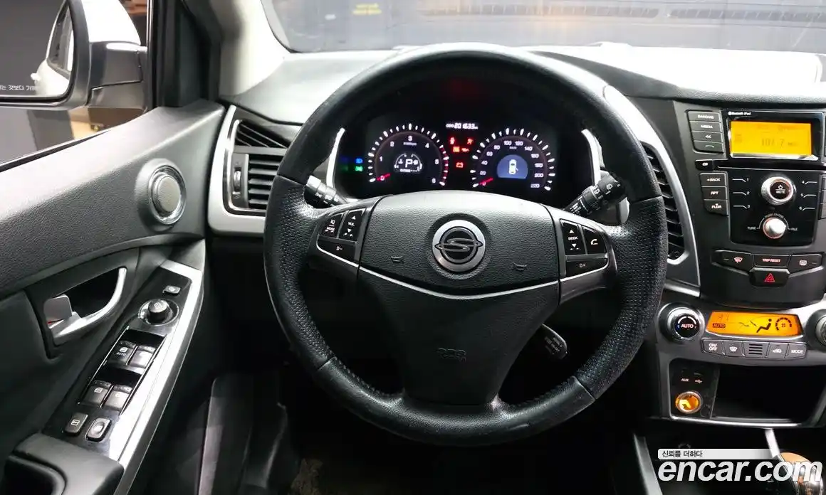 SsangYong Korando 2014 2.0 Автомат в Москве № 491261, фото 13