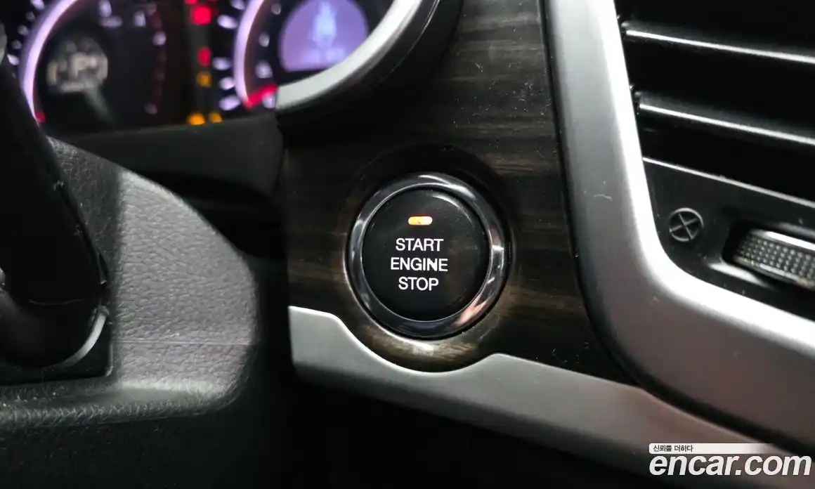 SsangYong Korando 2014 2.0 Автомат в Москве № 491261, фото 16