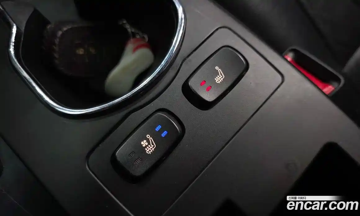 SsangYong Korando 2014 2.0 Автомат в Москве № 491261, фото 18