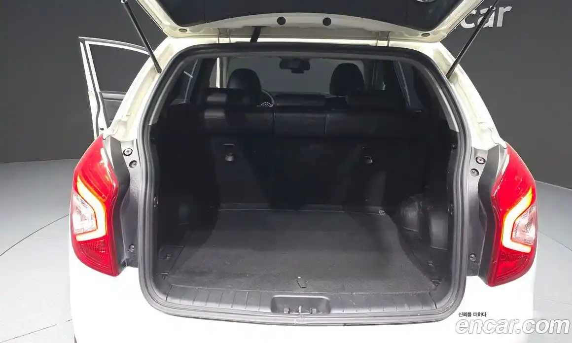 SsangYong Korando 2014 2.0 Автомат в Москве № 491261, фото 20