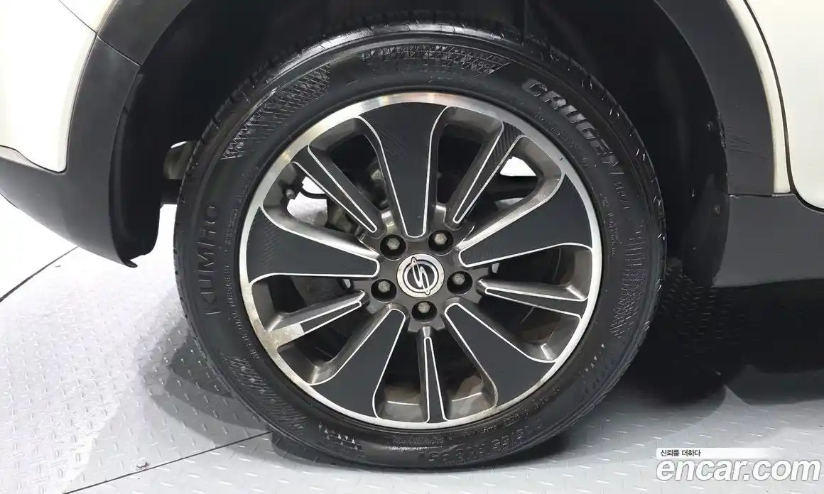 SsangYong Korando 2014 2.0 Автомат в Москве № 491261, фото 5