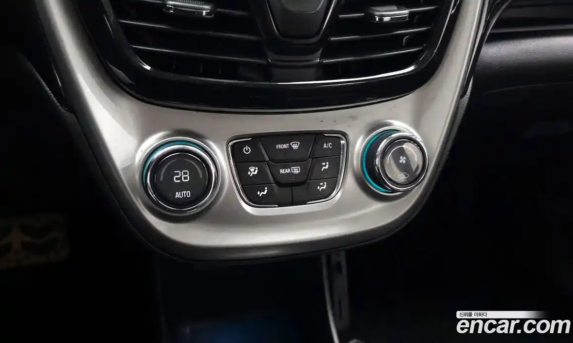 Chevrolet Spark 2016 1.0 Автомат в Москве № 492945, фото 16