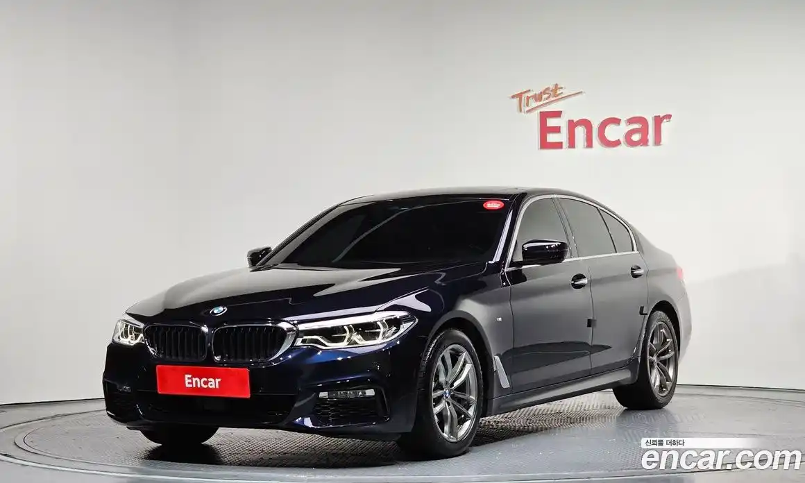 BMW 5-Series 2018 2.0 Автомат в Москве № 493176, фото 1
