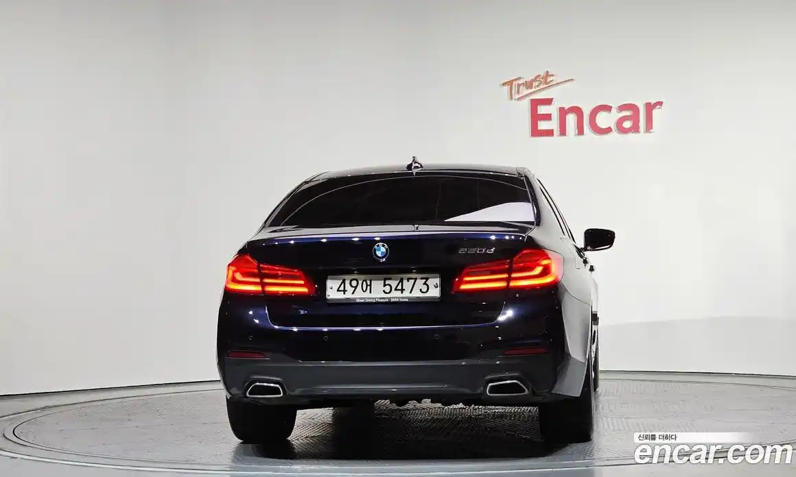 BMW 5-Series 2018 2.0 Автомат в Москве № 493176, фото 4