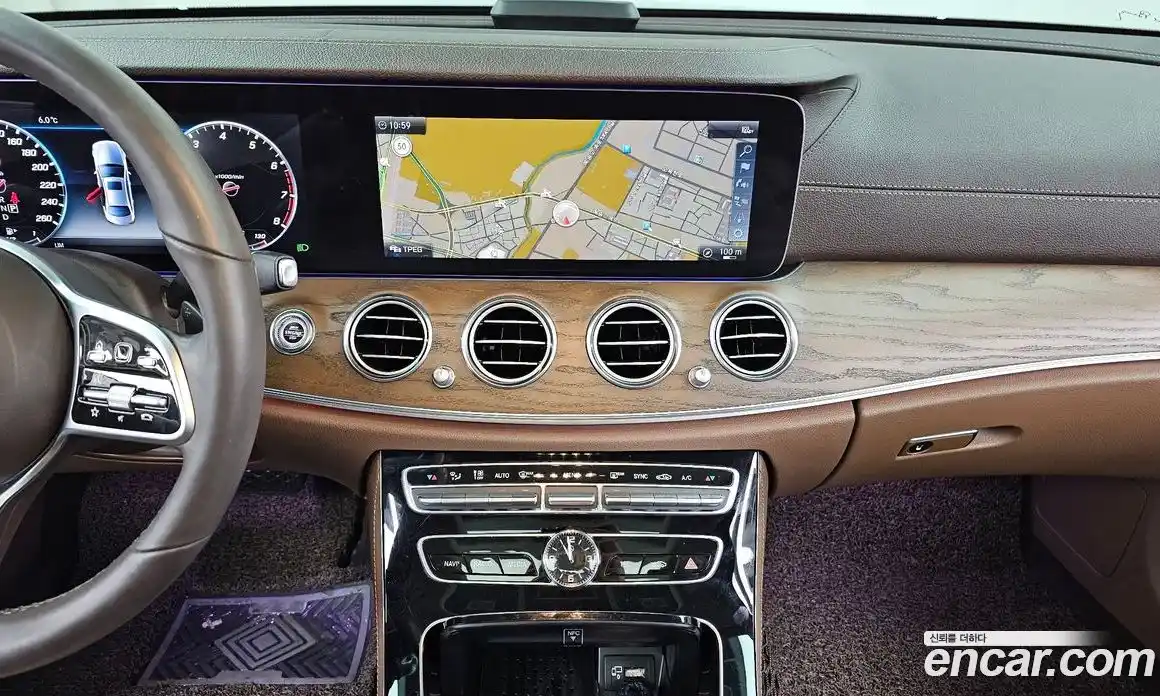 Mercedes-Benz E-Class 2019 2.0 Автомат в Москве № 494223, фото 14