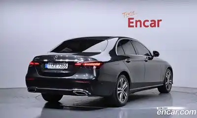 Mercedes-Benz E-Class 2021 2.0 Автомат в Москве № 495047, миниатюра 2