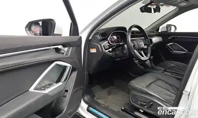 Audi Q3 2020 2.0 Автомат в Москве № 496440, миниатюра 9