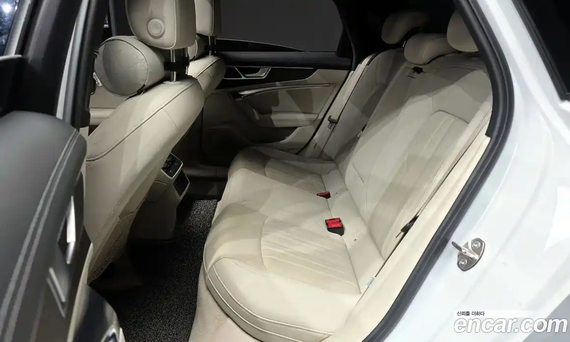 Audi A6 2021 3.0 Автомат в Москве № 496509, фото 12