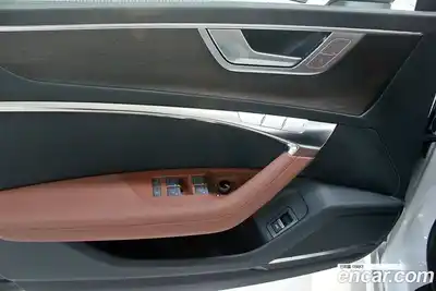 Audi A7 2023 3.0 Автомат в Москве № 497211, миниатюра 10