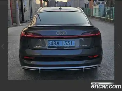 Audi e-tron 2022 Автомат в Москве № 497347, миниатюра 2