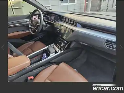 Audi e-tron 2022 Автомат в Москве № 497347, миниатюра 5