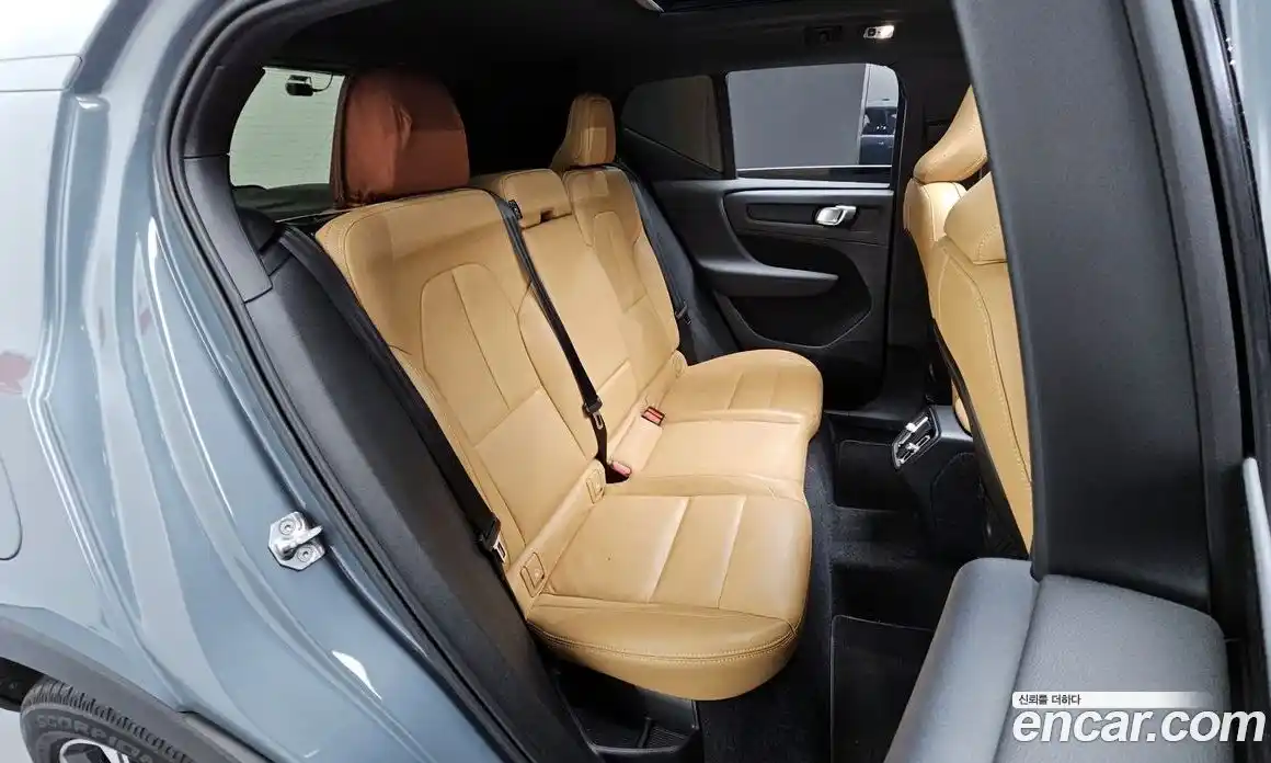 Volvo XC40 2021 2.0 Автомат в Москве № 497539, фото 11