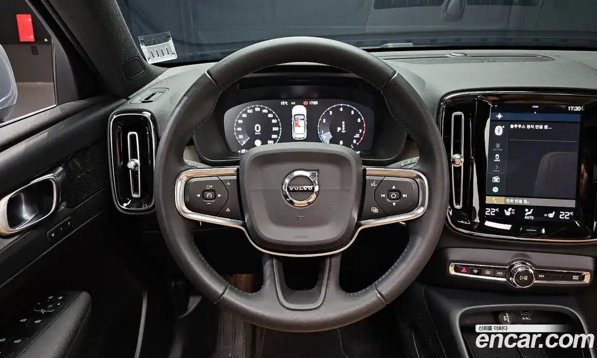 Volvo XC40 2021 2.0 Автомат в Москве № 497539, фото 13