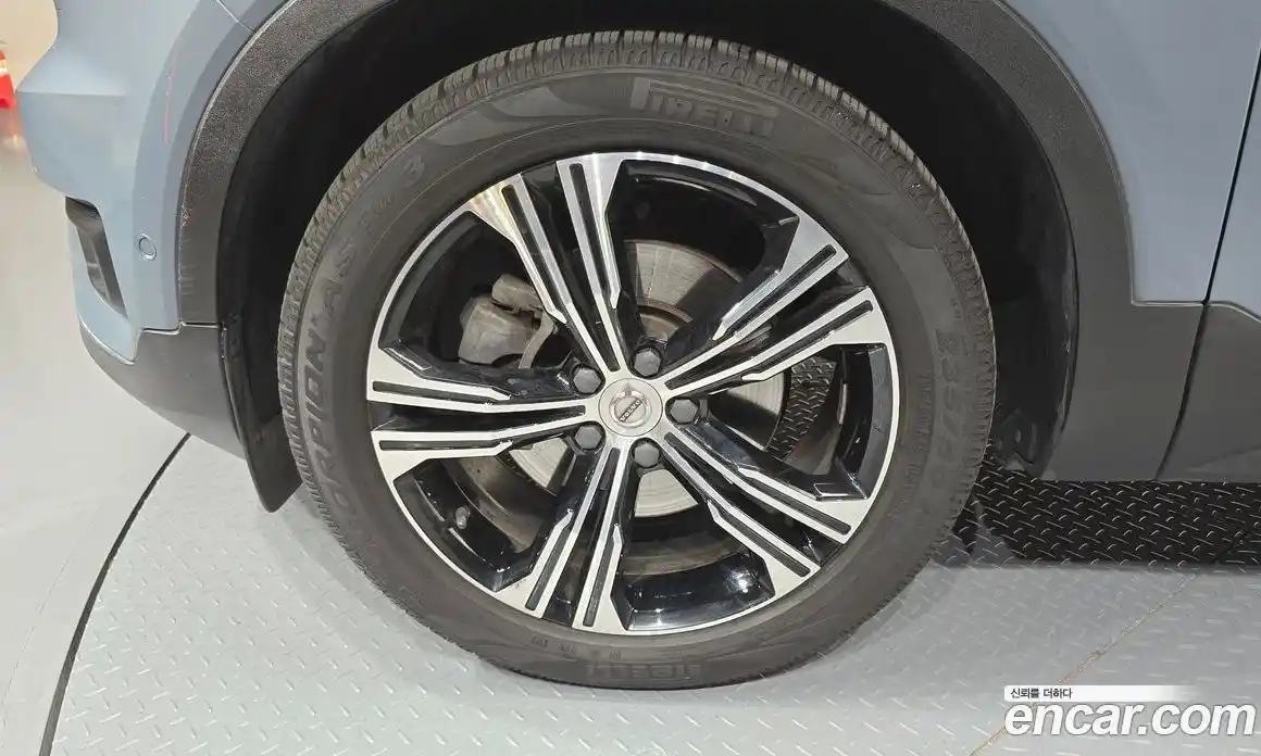 Volvo XC40 2021 2.0 Автомат в Москве № 497539, фото 5