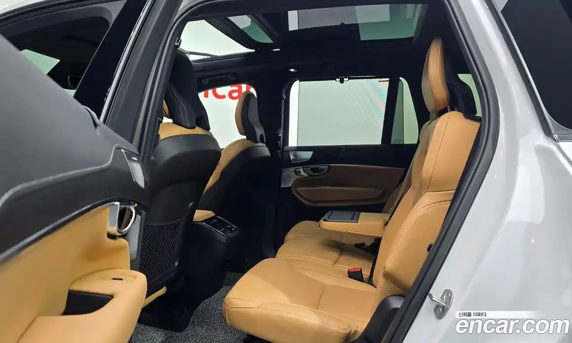 Volvo XC90 2023 2.0 Автомат в Москве № 497590, фото 12