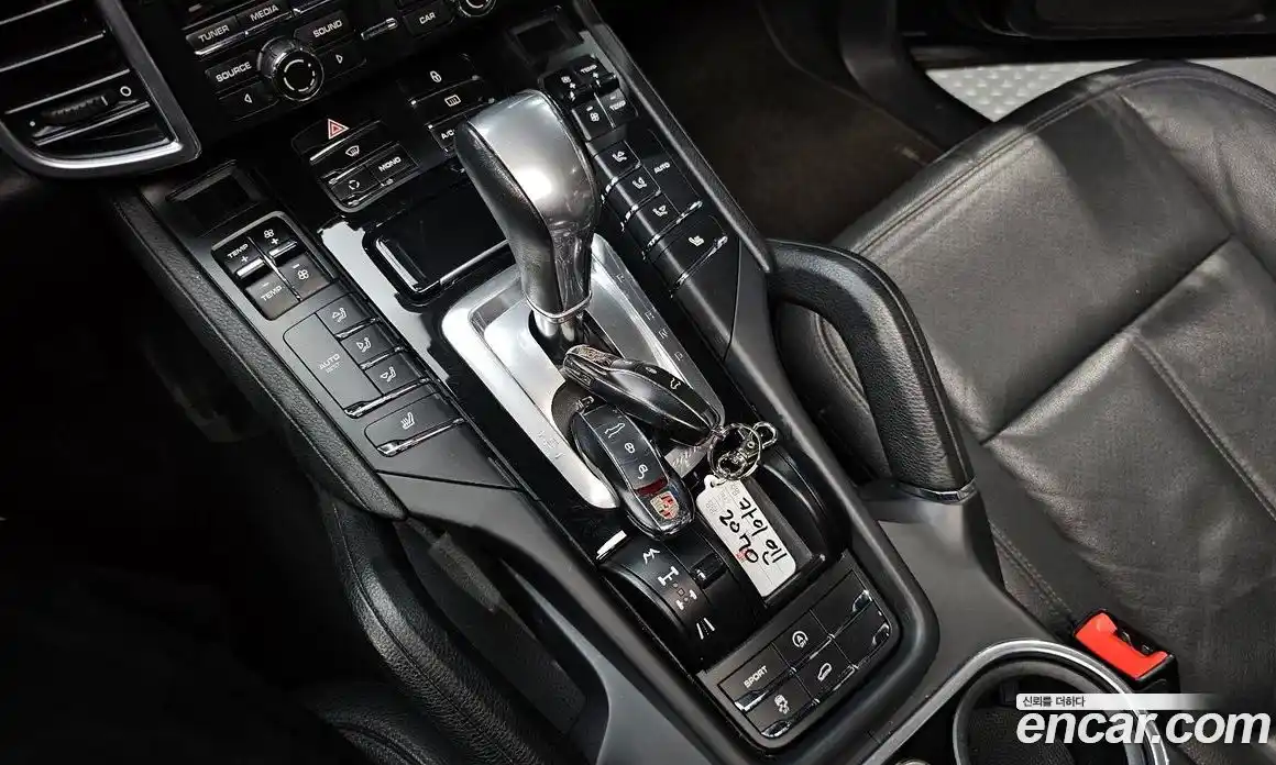 Porsche Cayenne 2013 3.0 Автомат в Москве № 498371, фото 9