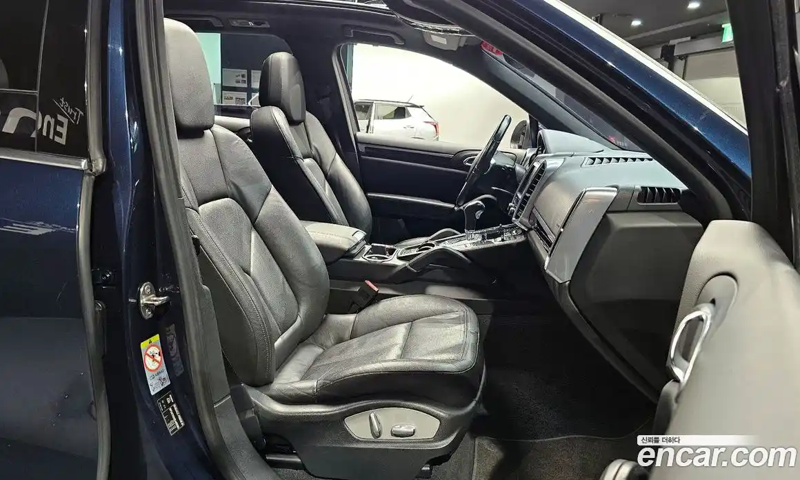Porsche Cayenne 2013 3.0 Автомат в Москве № 498371, фото 10